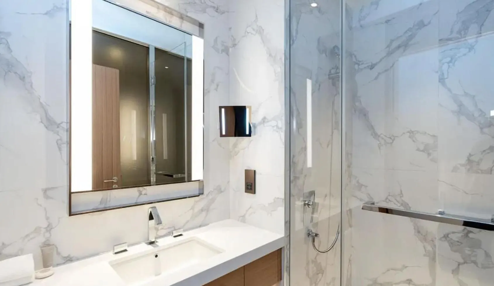 アパート Luxury 2Br Apartment, Address Dubai Opera, Full Burj Khalifa View アラブ首長国連邦